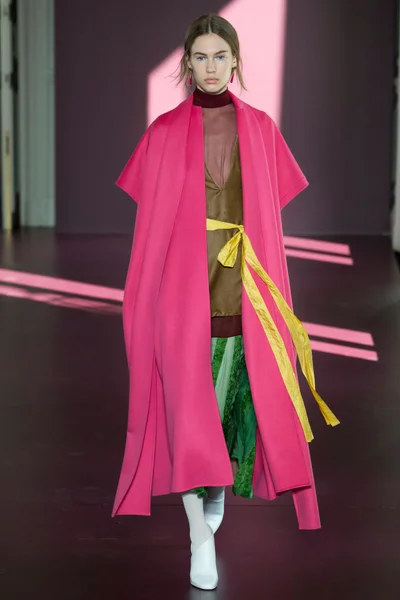Look 5